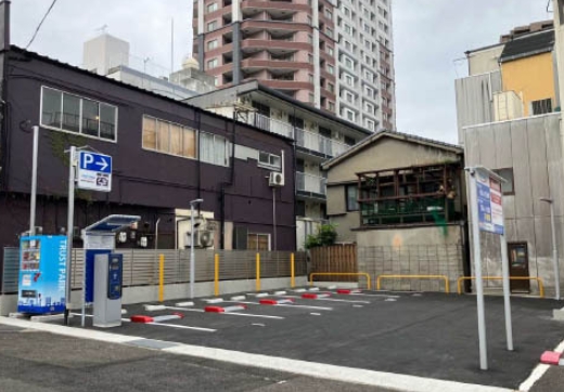 トラストパークドコモショップ佐世保京町店駐車場2