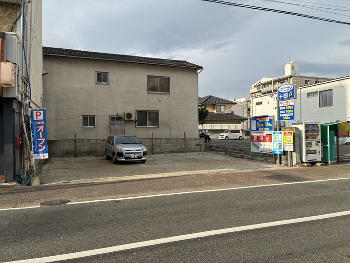 トラストパーク博多駅南4丁目スマートCP