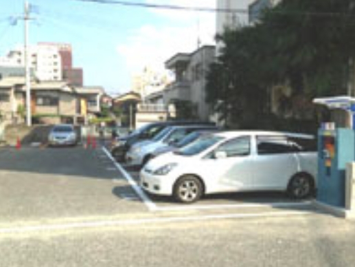 トラストパーク西鉄ストア高宮店
